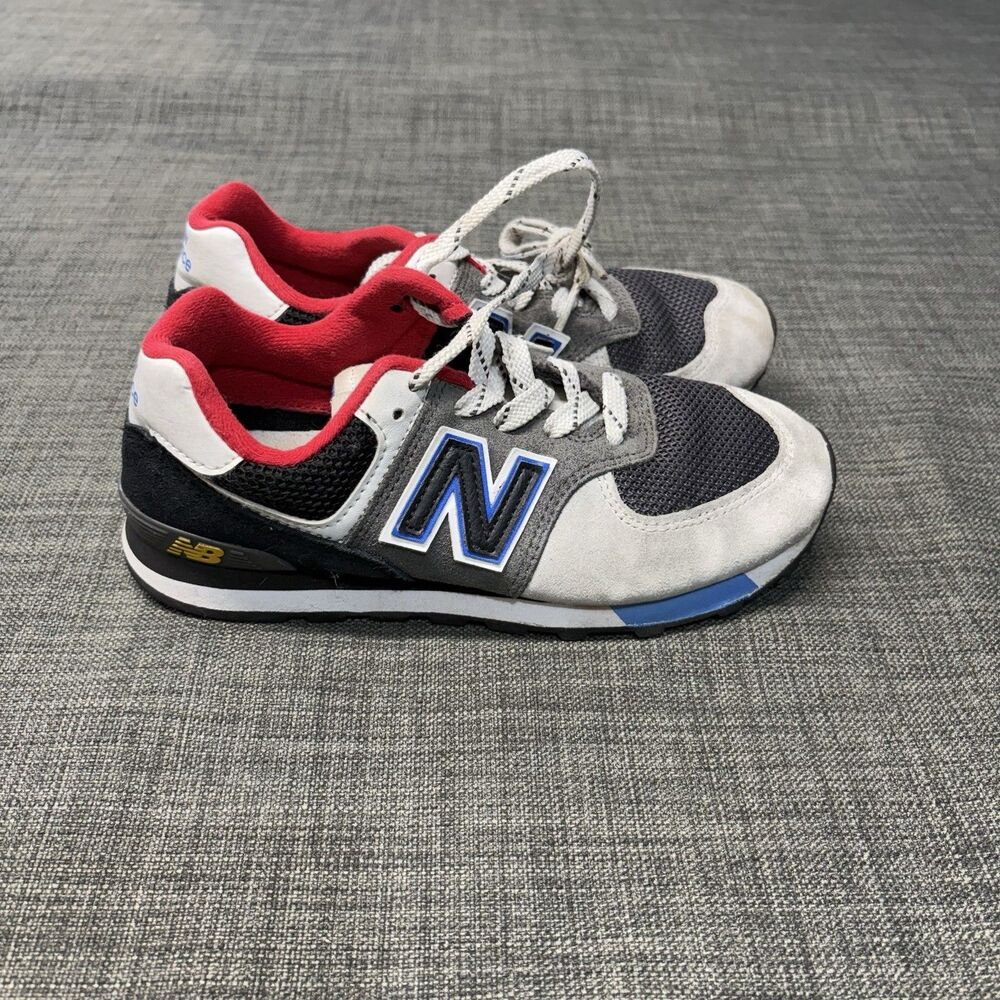 New Balance 574 Kids' Size 2 Sneakers Shoes GC574LB1 Magnet Serene Blue